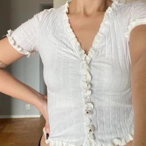 Topp   - Söt topp i fint skick!✨