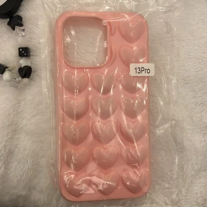 Söt iphone 13 pro mobilskal - Söt Iphone 13 pro mobilskal i väldigt bra skick! 