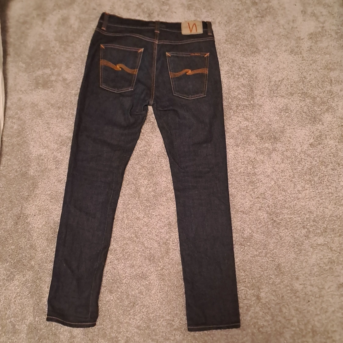 Mörkblå jeans från Nudie Jeans