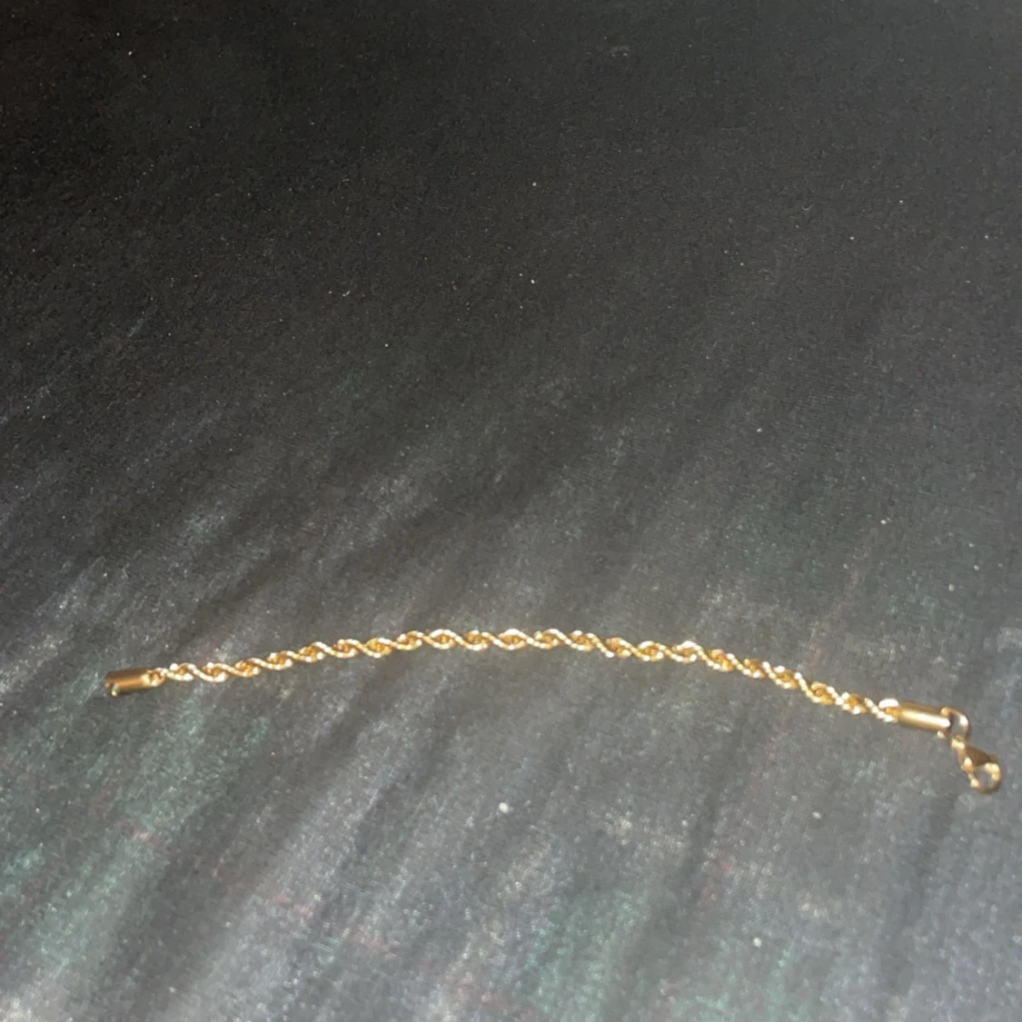 Guldigt tvinnat halsband - 91