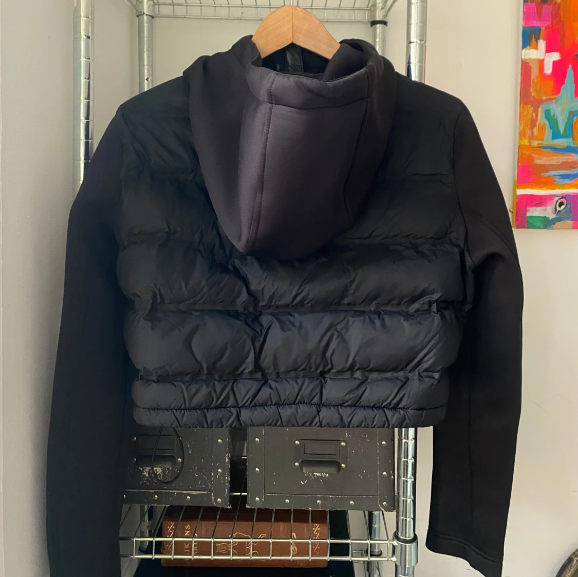 Svart croppad pufferjacka - 91