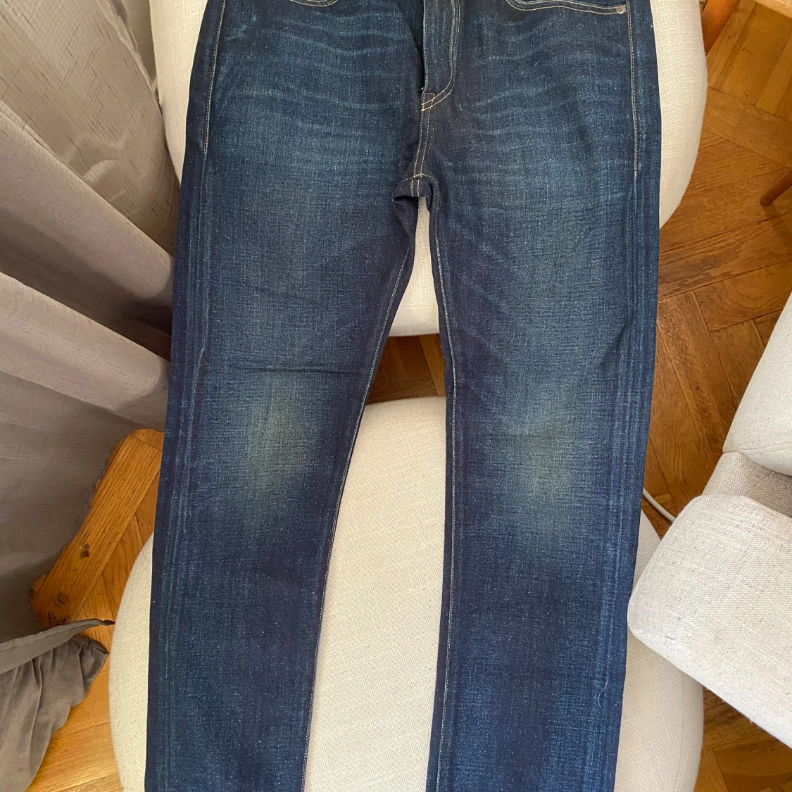 Mörkblå jeans från Levi's