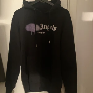 palm angels london - knappt använd storlek m pris kan diskuteras 