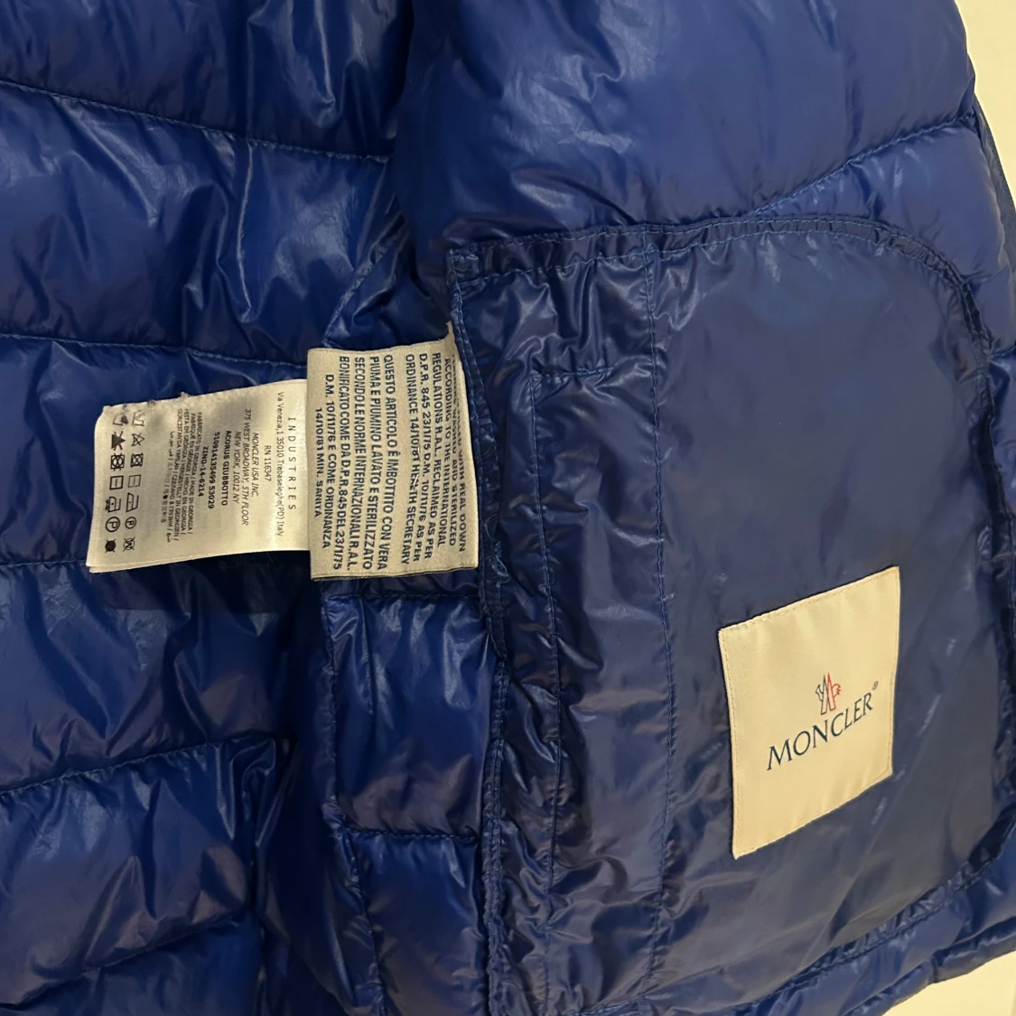 Blå dunjacka från Moncler - 91