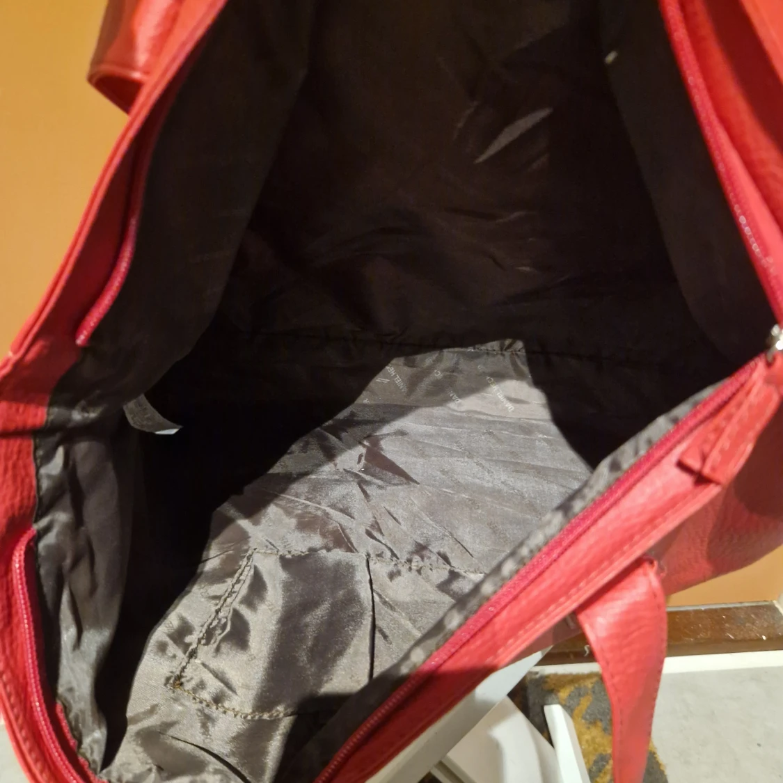 Röd axelväska från Daniel Hechter + Plånbok! Oanvänd! - 92