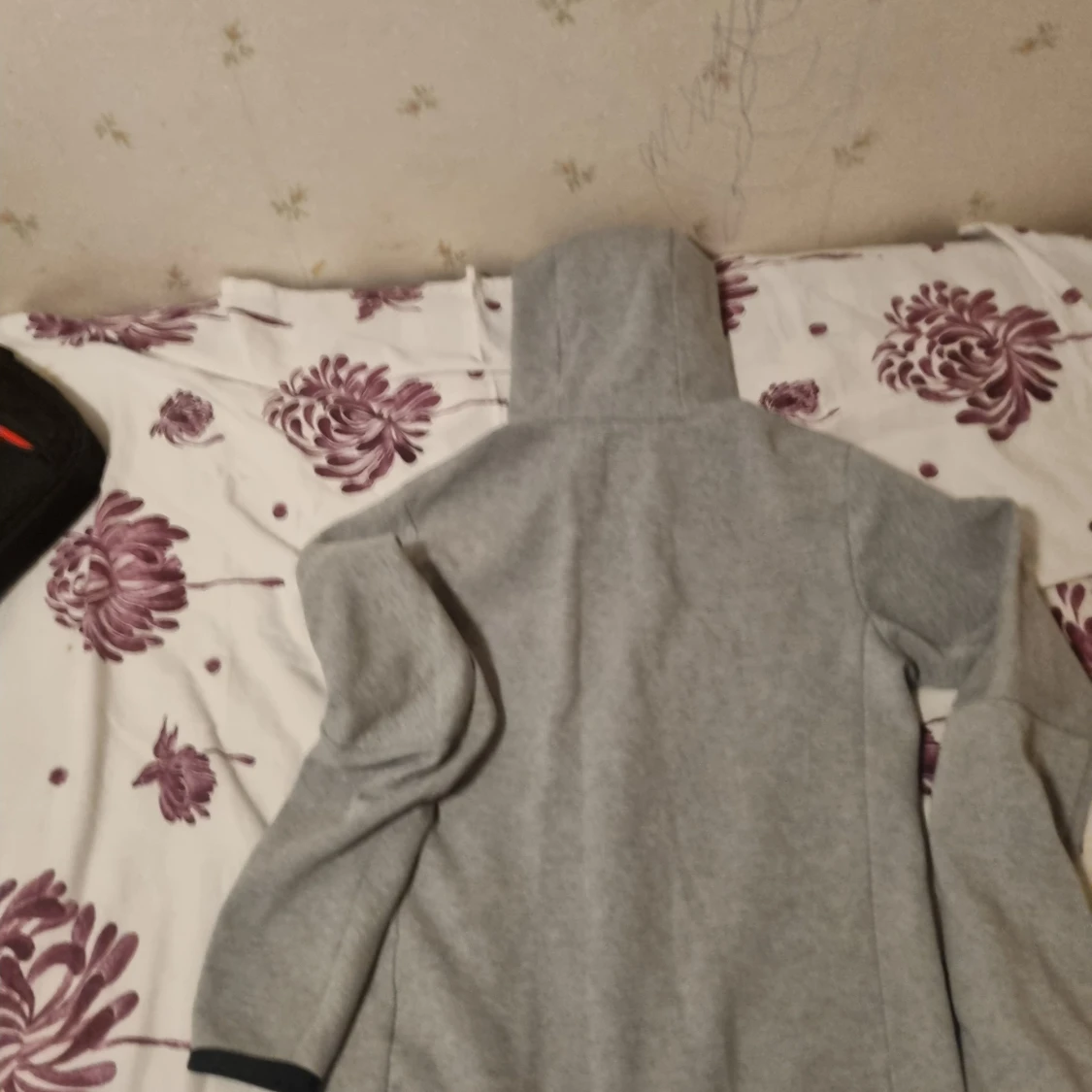 Grå hoodie från Nike - 93
