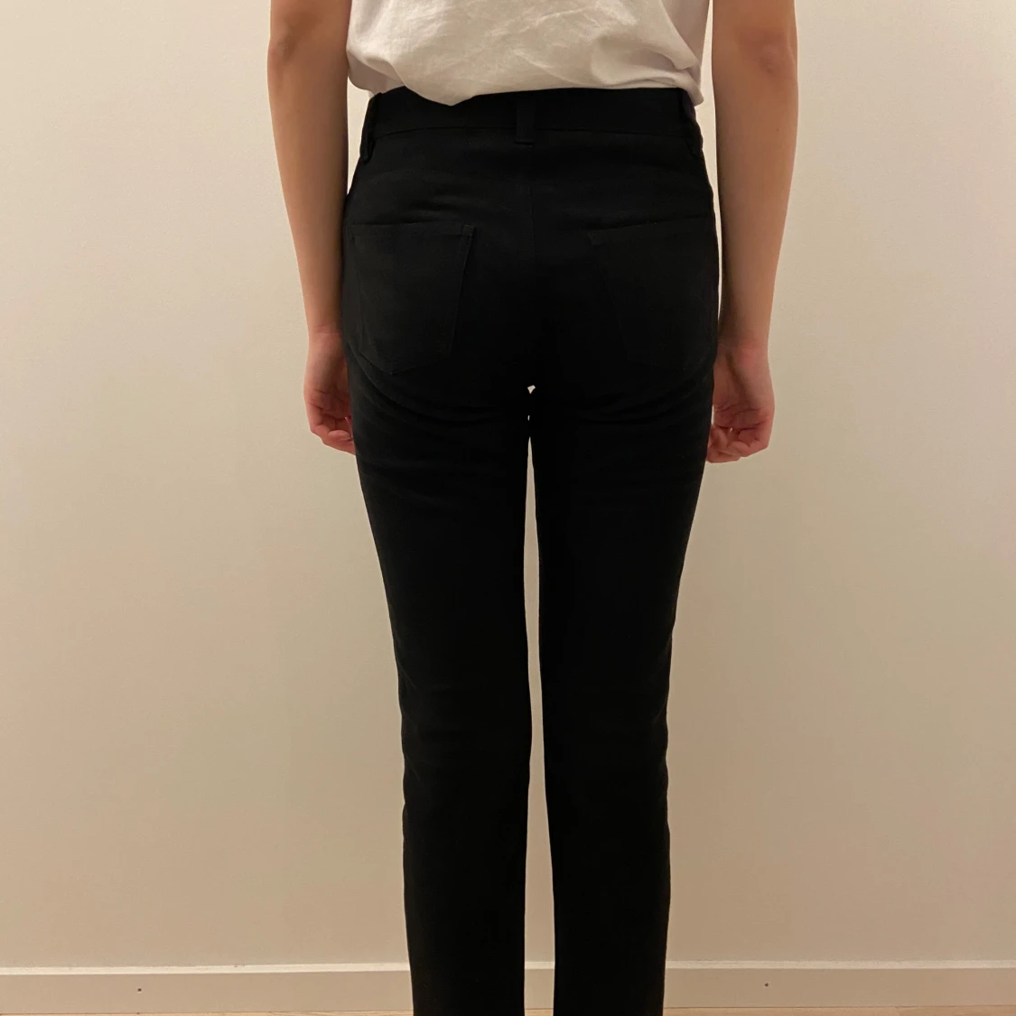 Svarta byxor från Agnès b. - 90