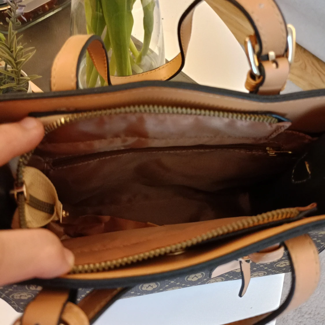 Brun mönstrad handväska - 93