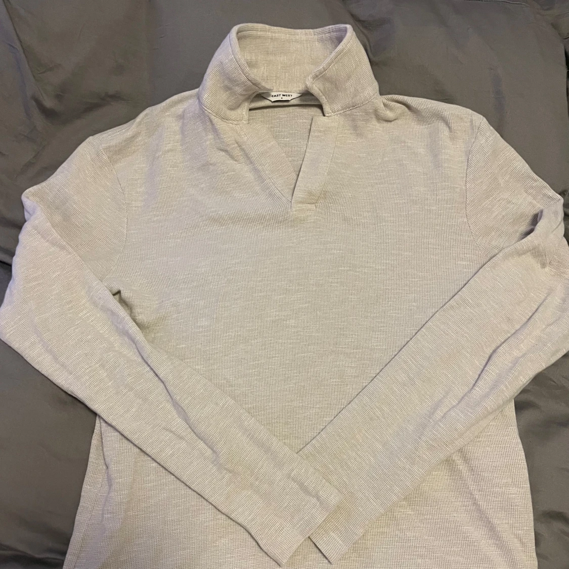 Beige långärmad tröja från East West