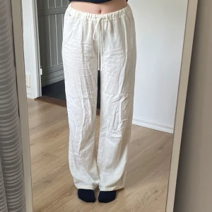 Linnebyxor - Inga tecken på användning! Sätt gärna ihop en bundle!