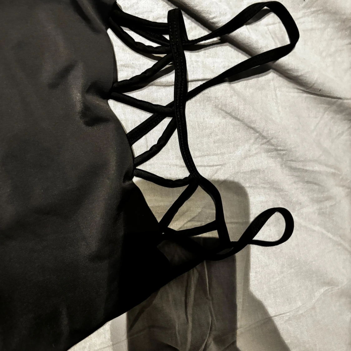 Svart baddräkt med snörning - 90