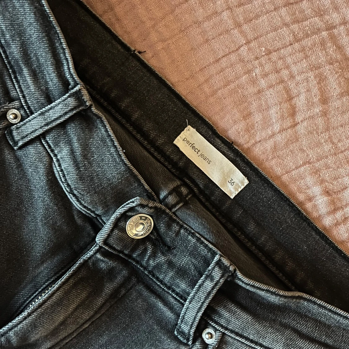 Mörkgrå jeans - 91