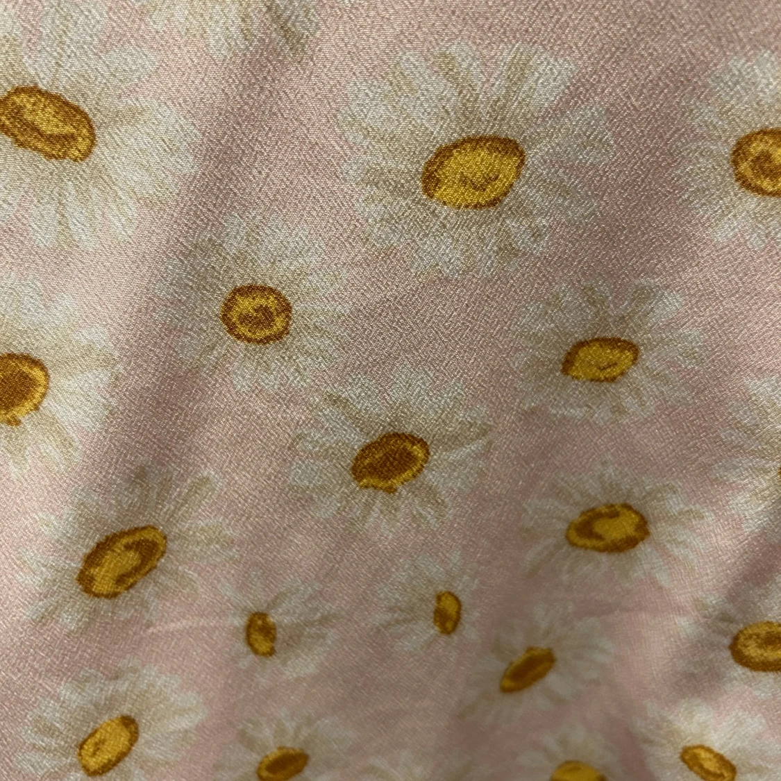 Rosa blommig skjorta från Monki - 91