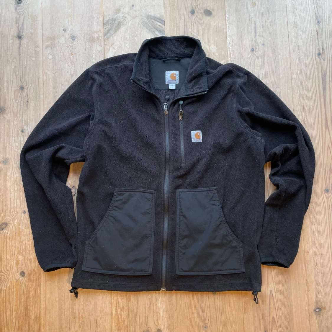 Svart fleecejacka från Carhartt