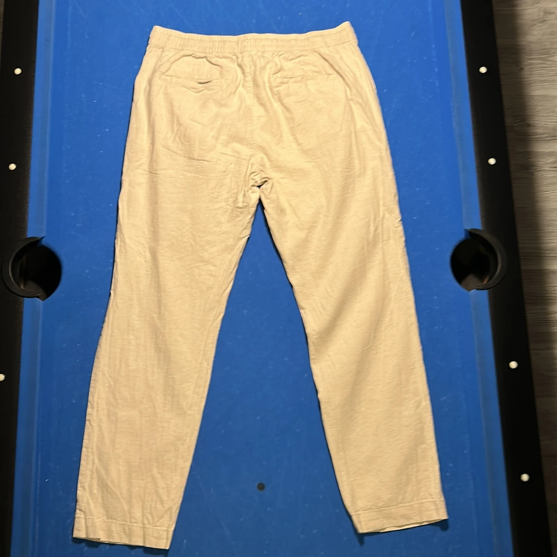 Beige linnebyxor  - 90