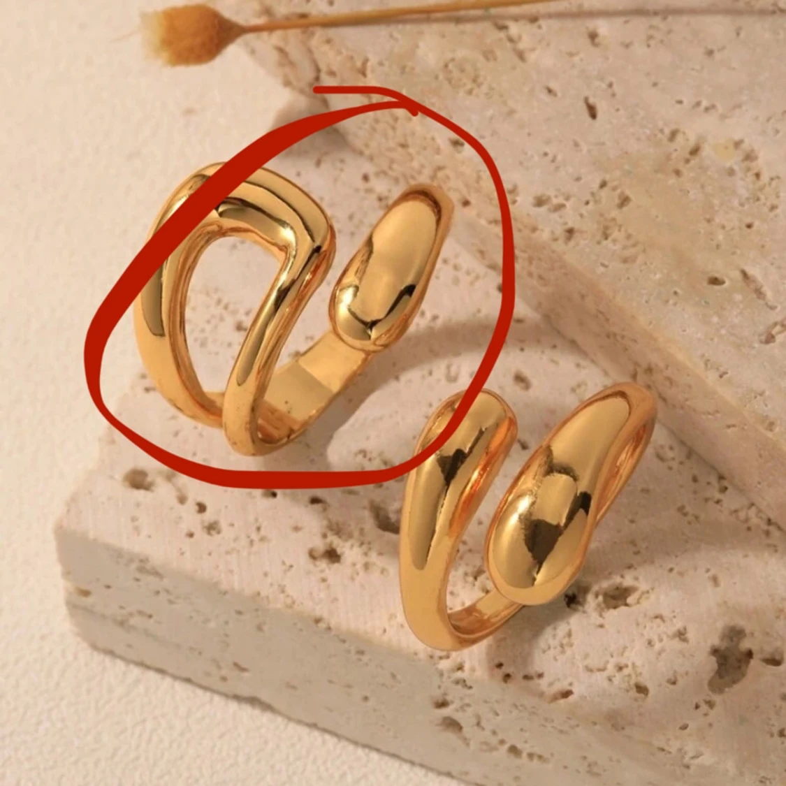 Guldfärgad ring i rostfritt stål - 90