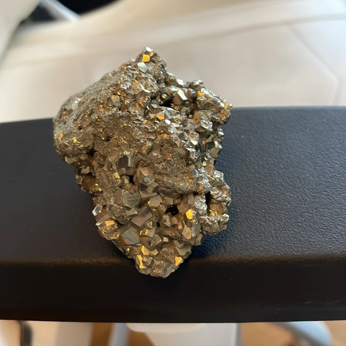 Glittrig pyritsten - 90