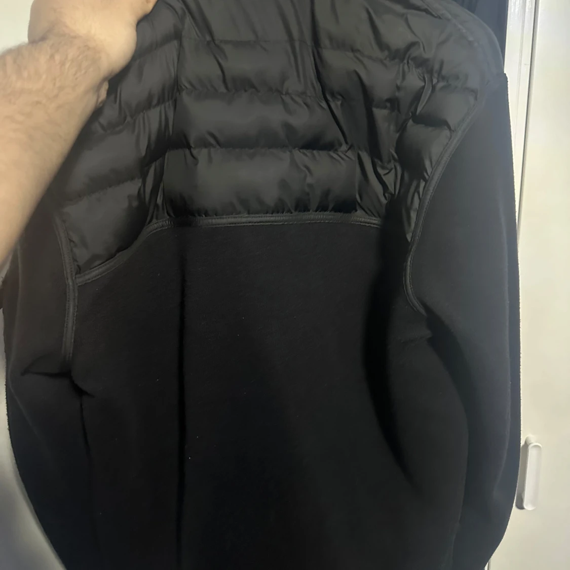 Svart dunväst från Moncler - 91