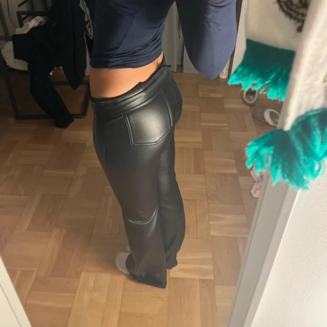 Svarta skinnbyxor - 90