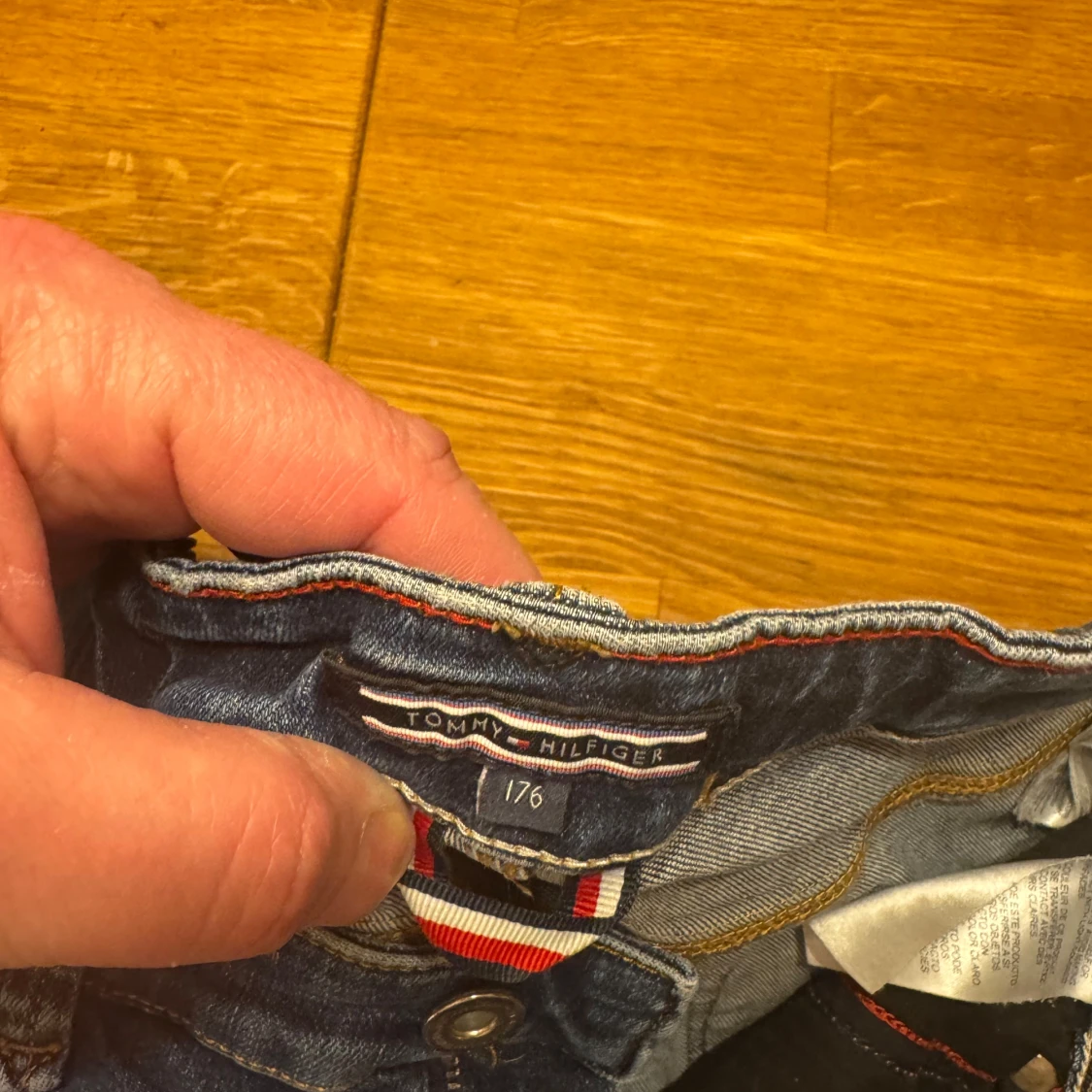 Blå jeans från Tommy Hilfiger - 91
