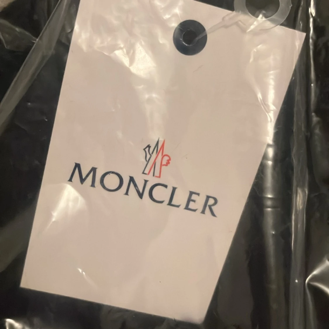 Svart mössa från Moncler - 91