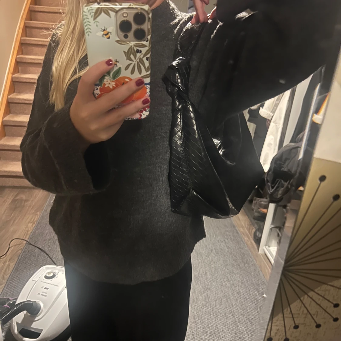 Svart handväska  - 91