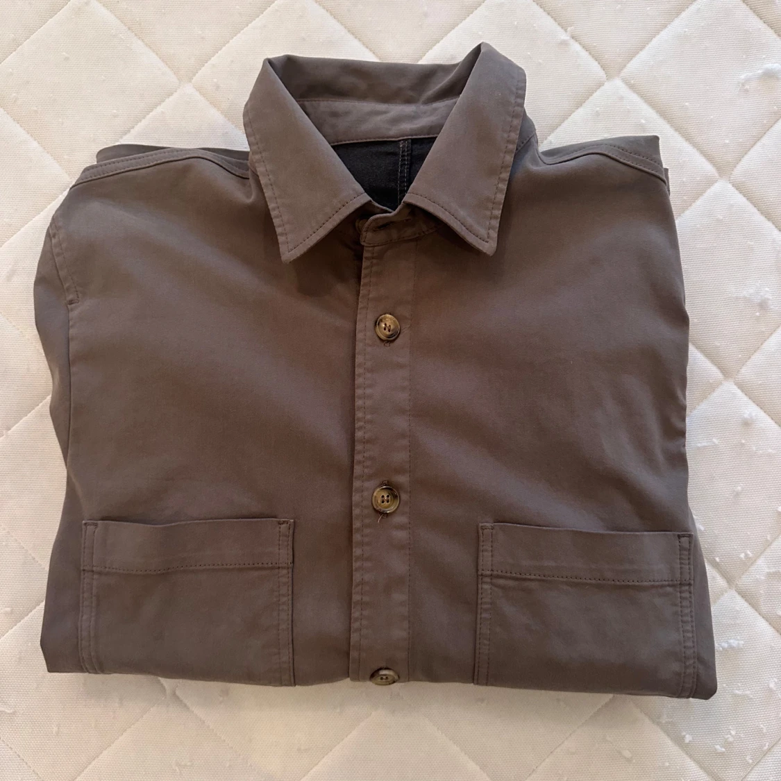 Brun overshirt från Sand Copenhagen 