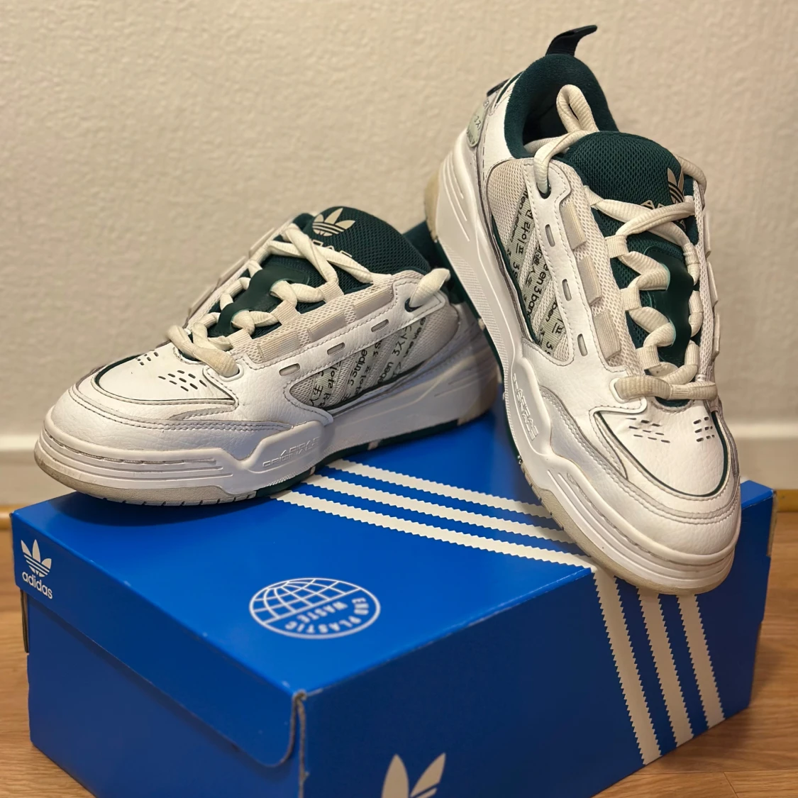 Adidas NMD R1 J sneakers