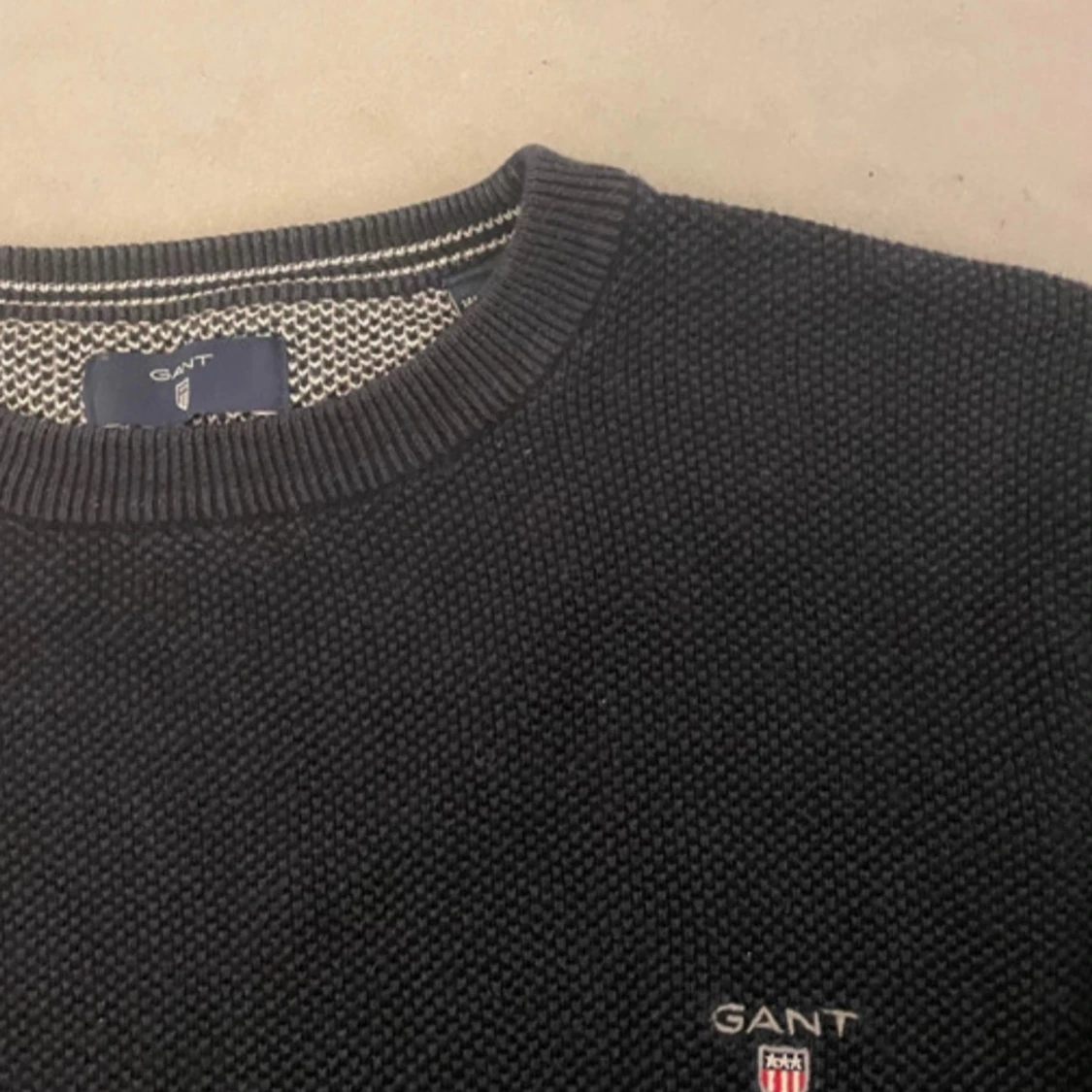 Svart stickad tröja från Gant - 90