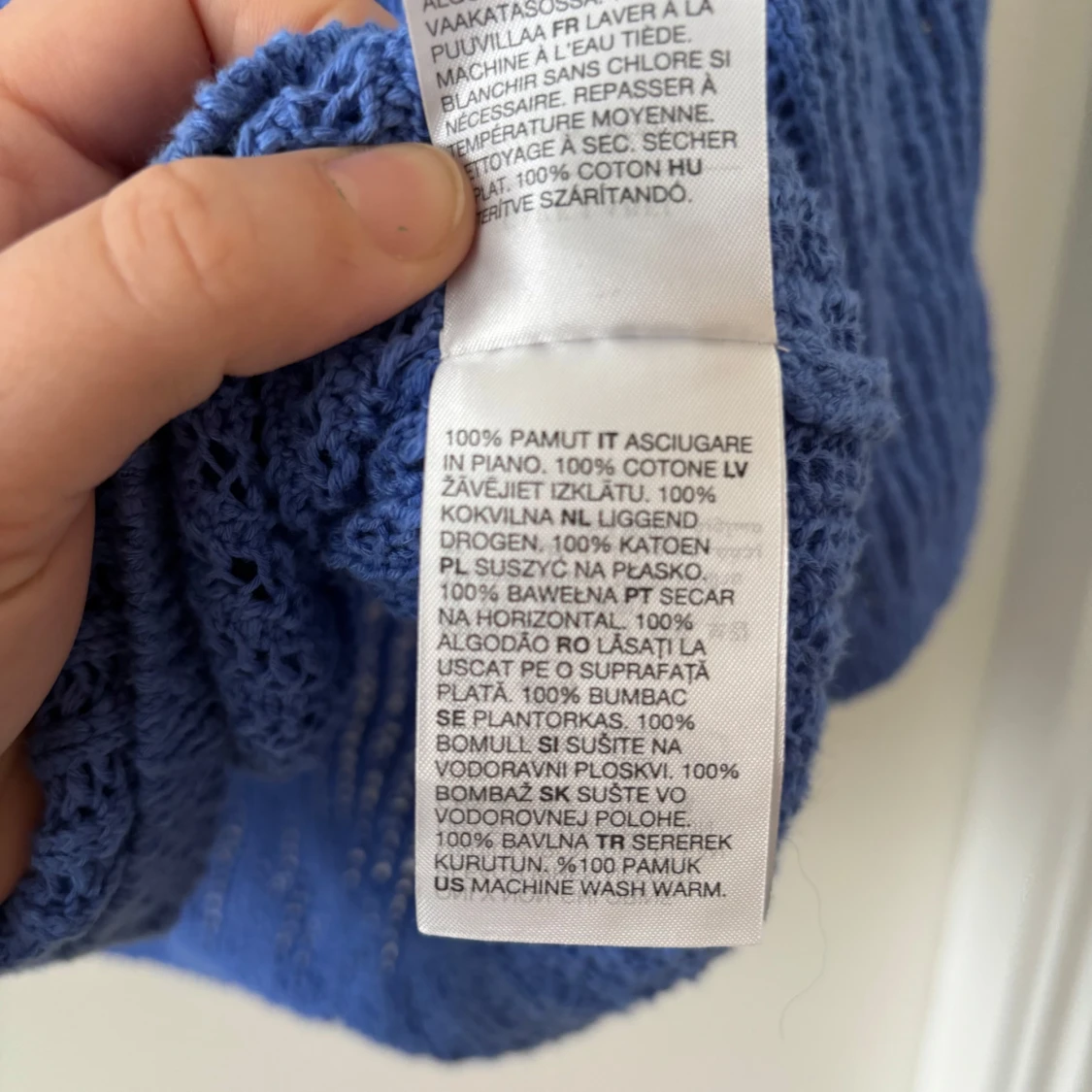 Blå stickad tröja från & Other Stories - 91