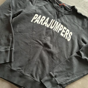 Parajumpers tröja - Tröja i fint skick inte använd så många gånger. Köparen står för frakt.