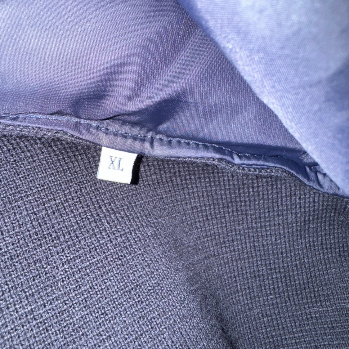 Moncler cardigan passar L/M  - 90