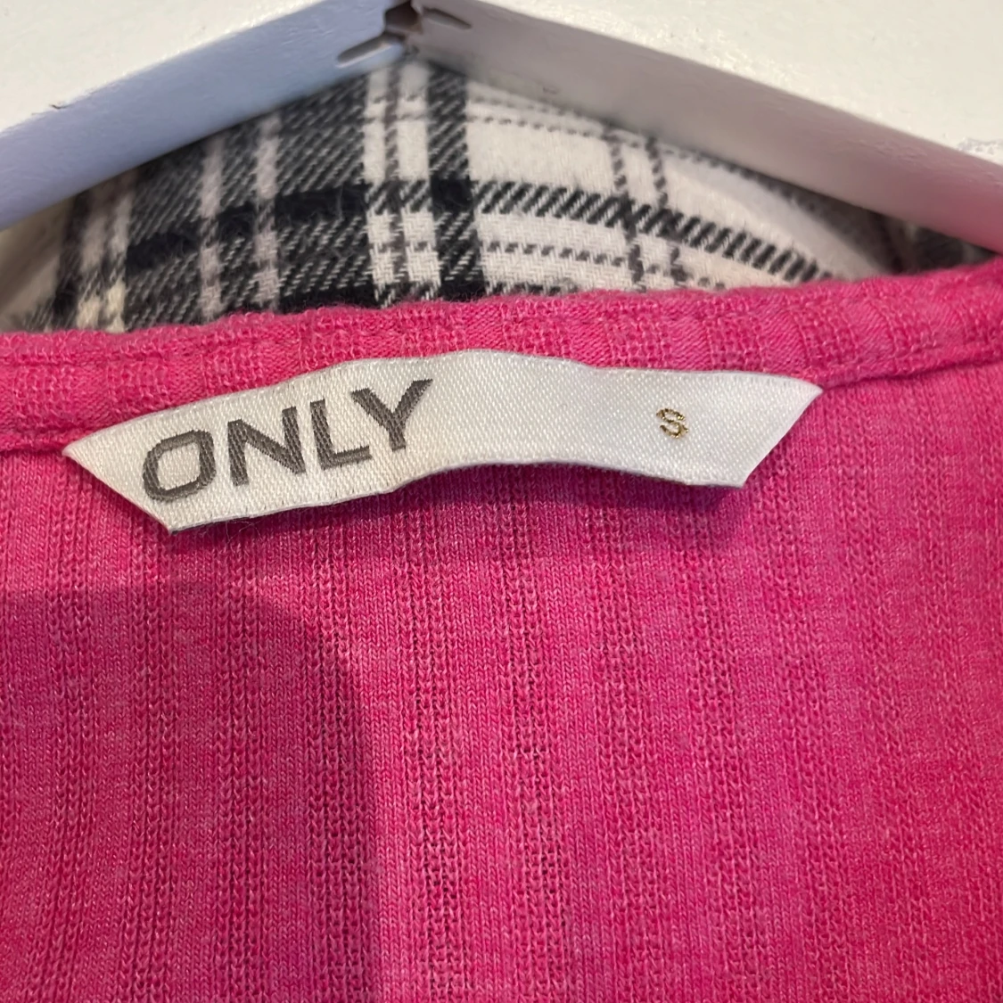 Rosa ribbad topp från ONLY - 2
