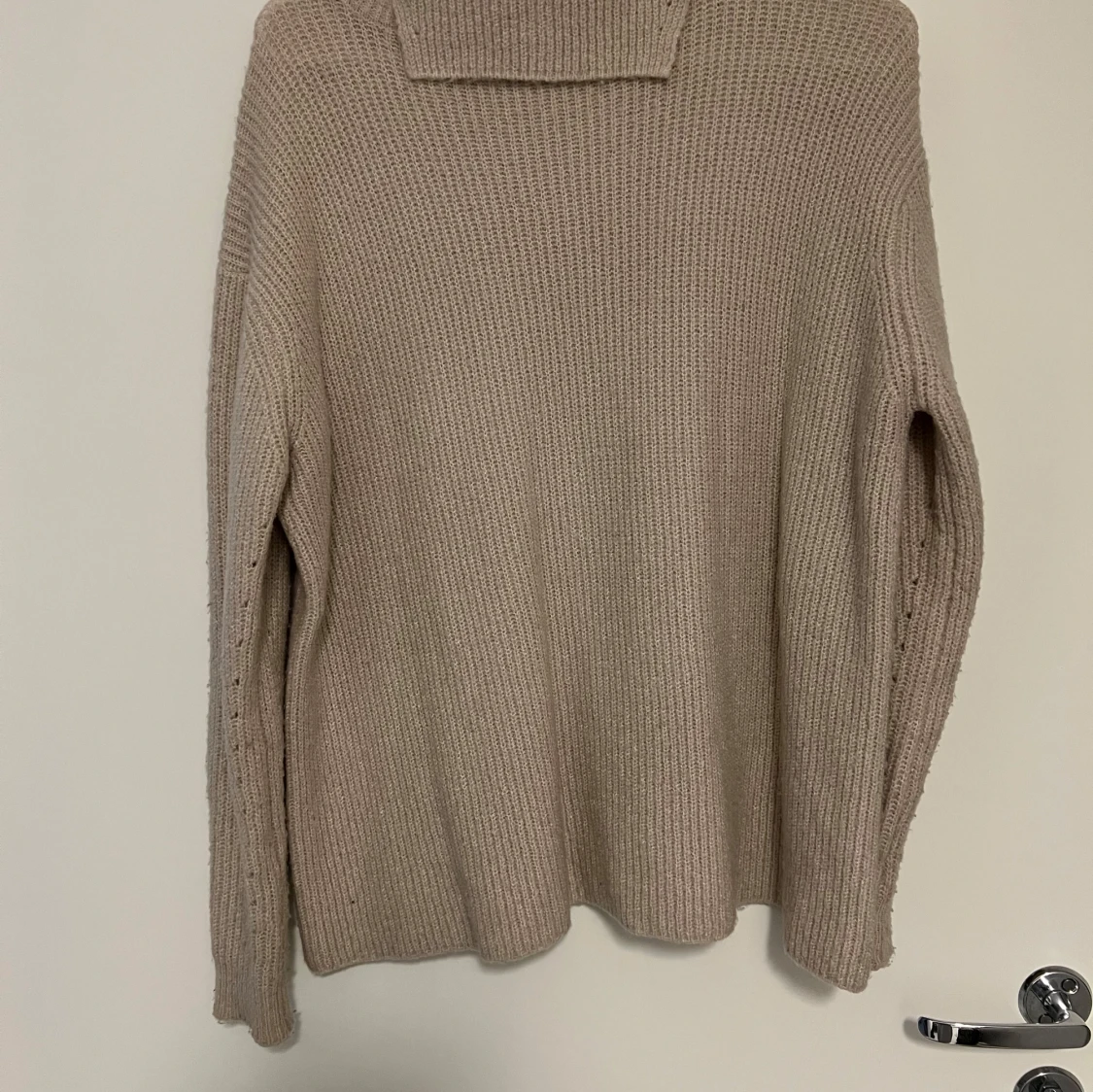 Stickad polotröja - 2