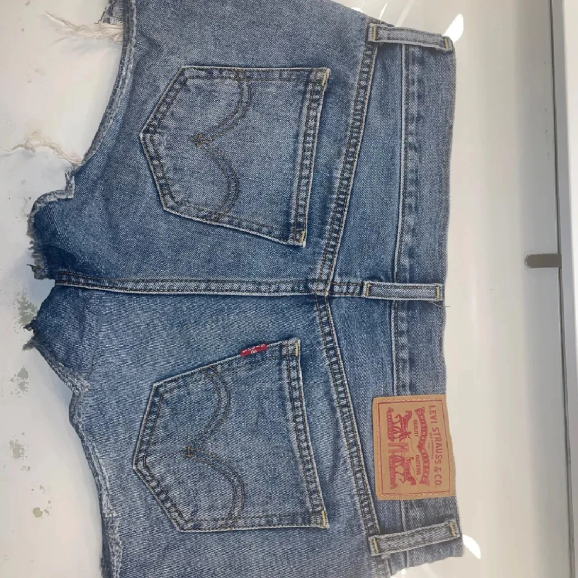 Blå jeansshorts från Levi's - 1