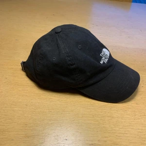 The north face keps - Schysst keps. Bra skick.