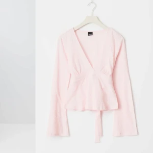 Rosa topp  - Fin rosa topp från ginatricot, knappt använd