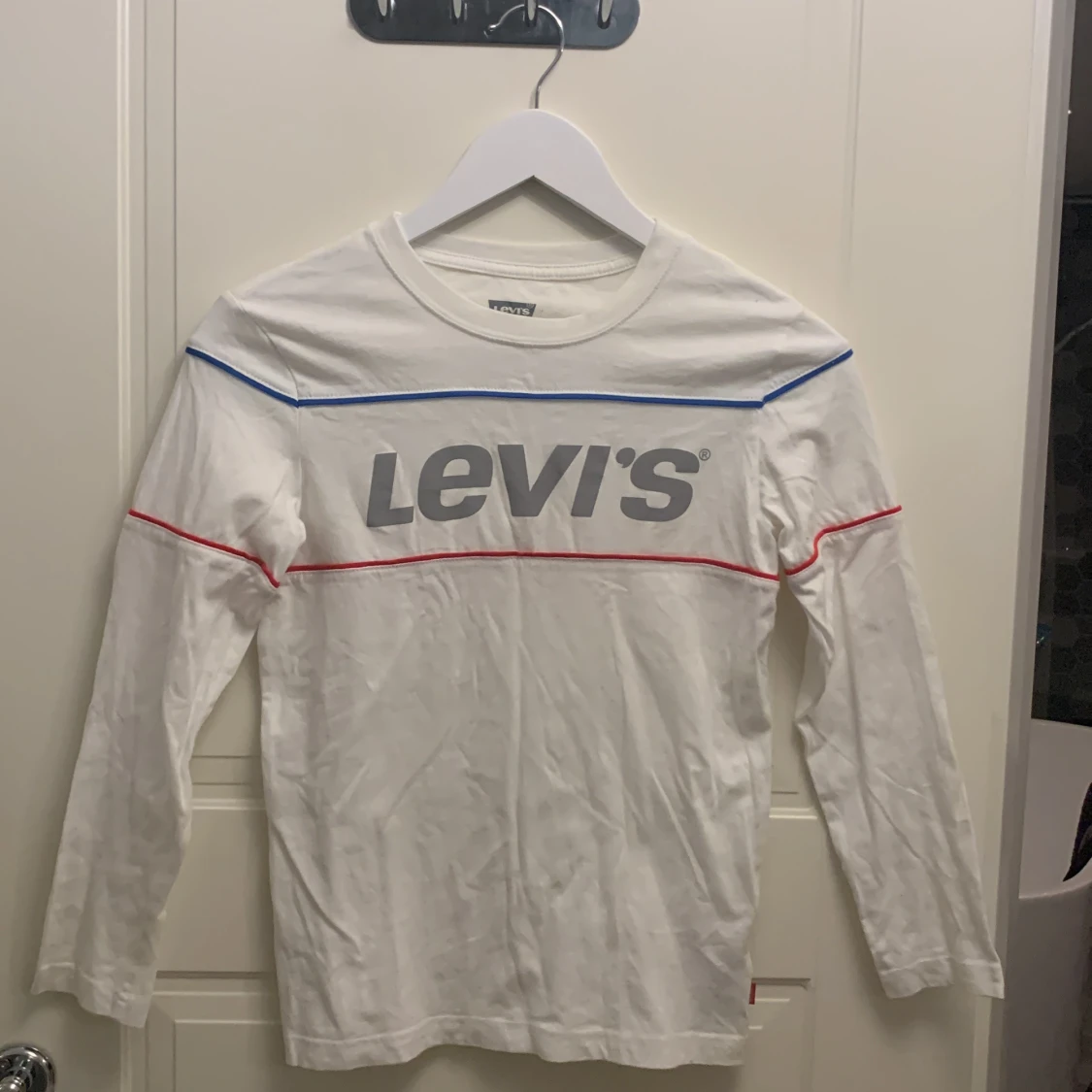 Vit långärmad tröja från Levi's