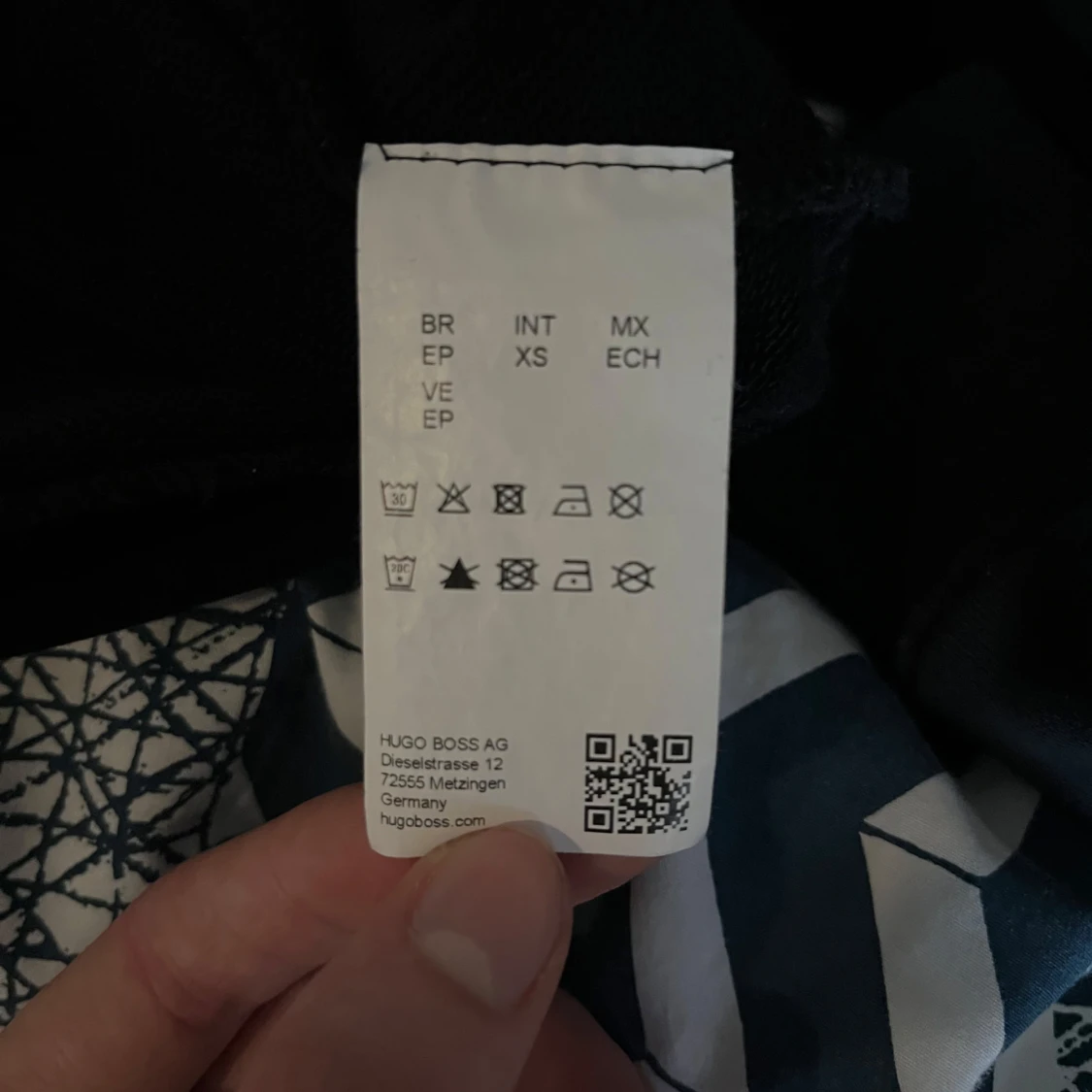 Svart sweatshirt från Hugo Boss - 4