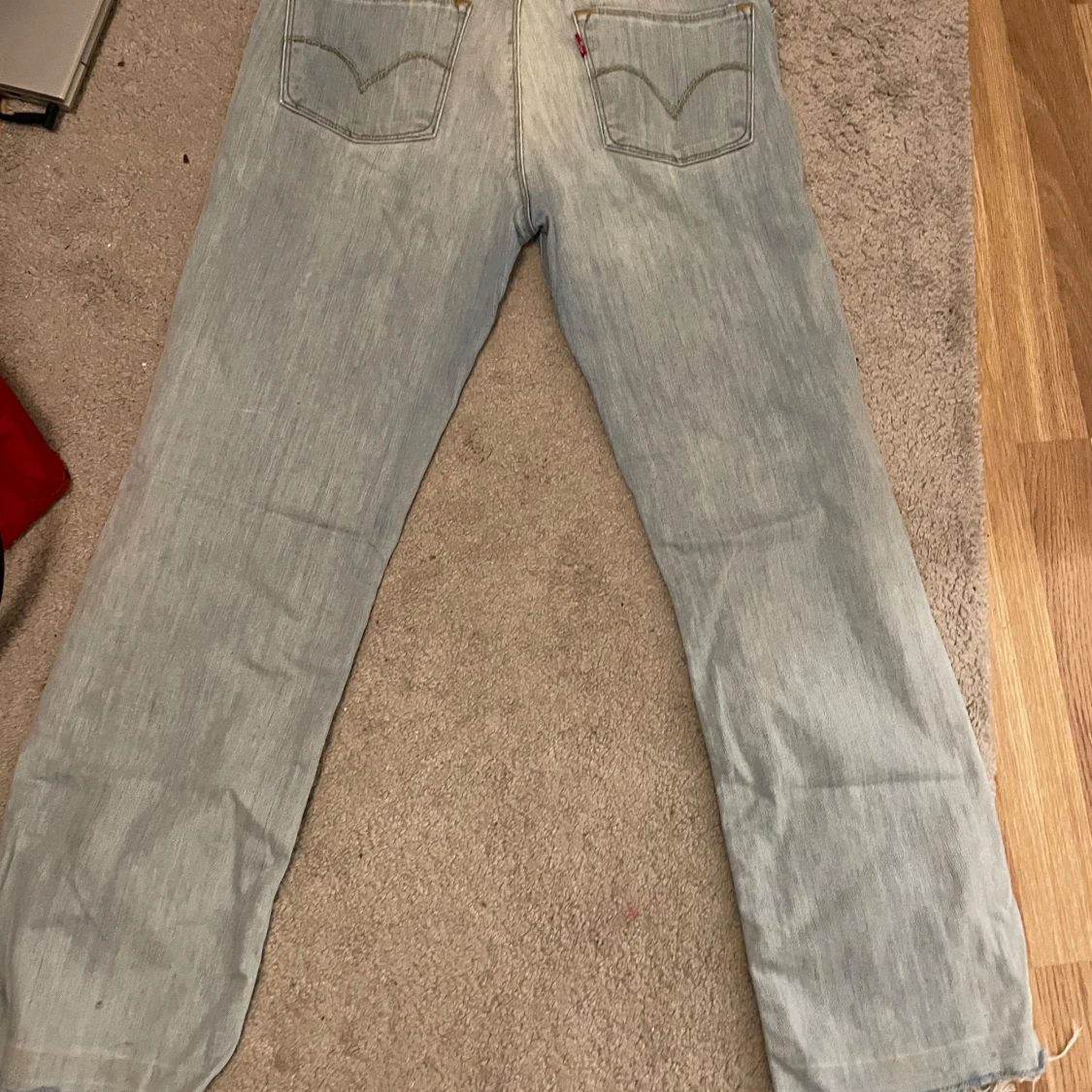 Ljusblå jeans från Levi's lågmidjade med bootcut  - 3
