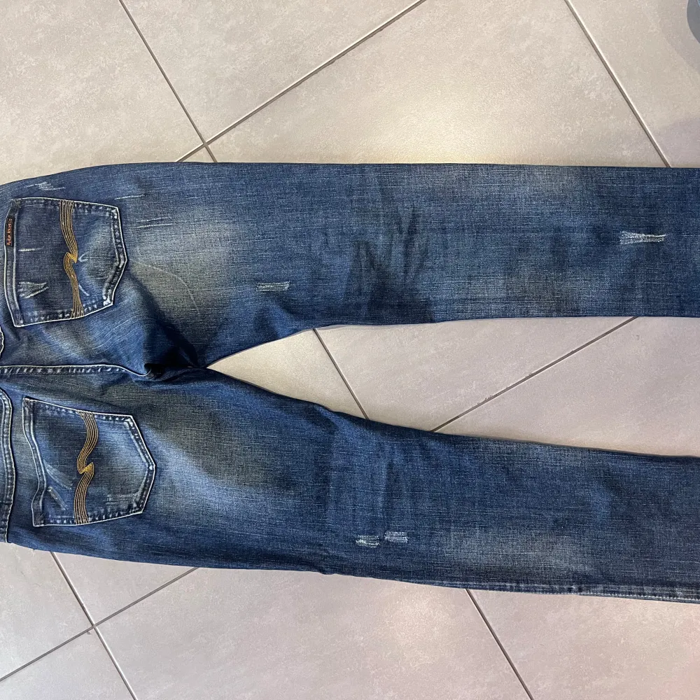 Unika nudie jeans, slim Jim är modellen men sitter som grim tims! . Jeans & Byxor.