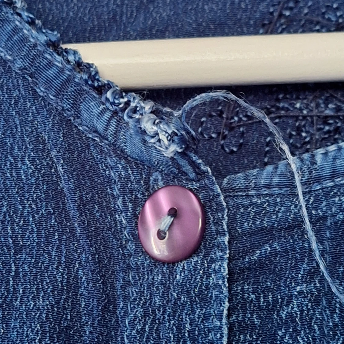 Broderad tröja - 92