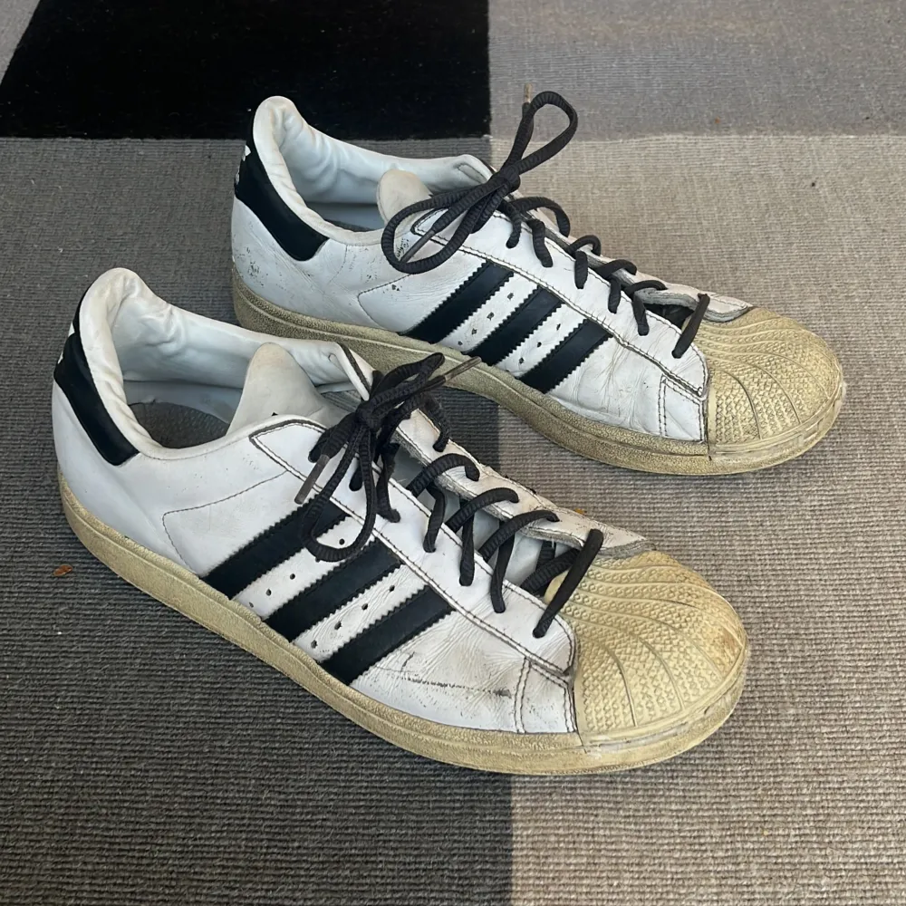 Original Vintage Adidas  . Skor.