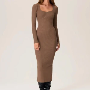 Klänning - Från Adoore köpt för 1395kr 