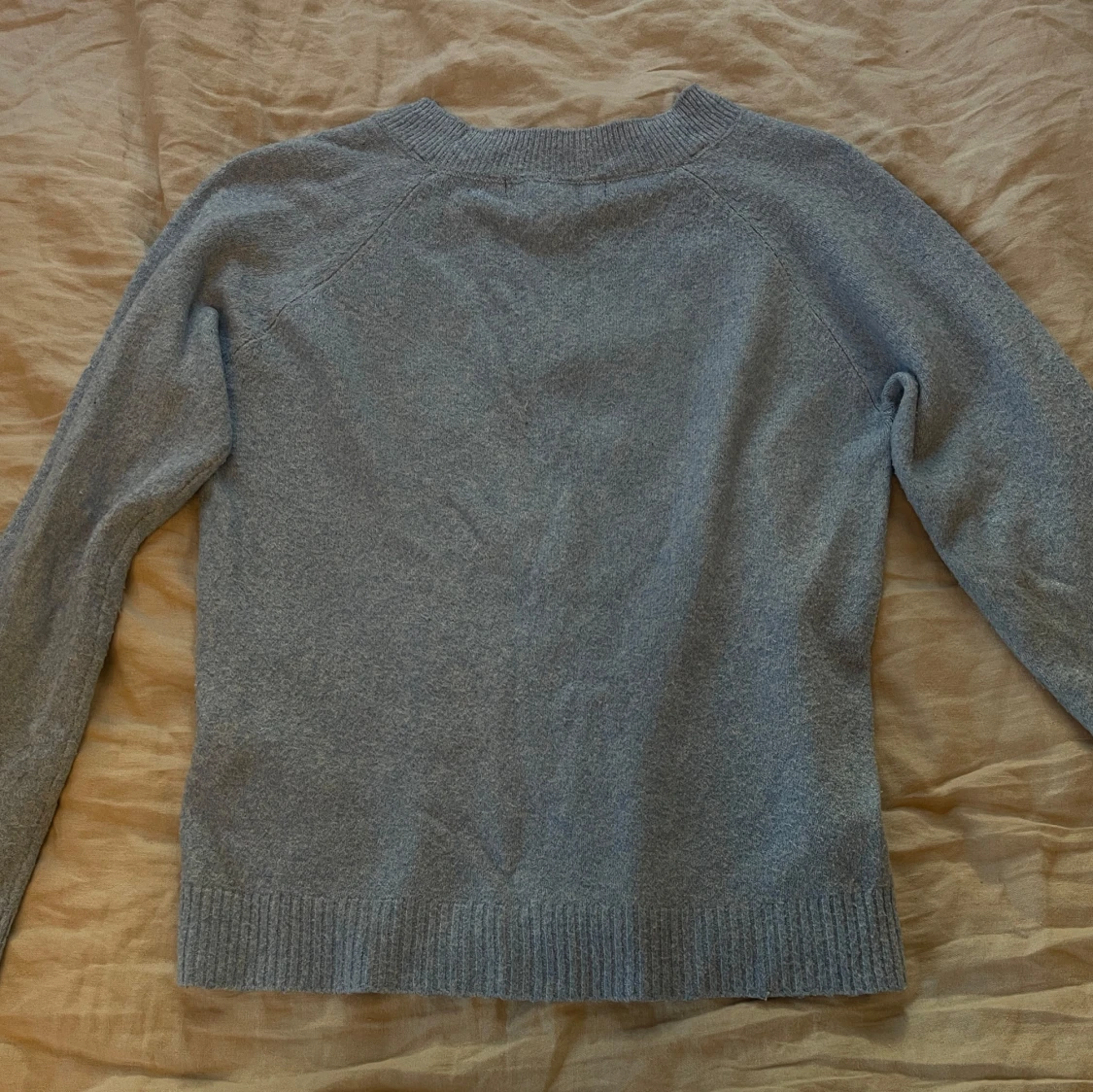 Ljusblå stickad tröja - 90