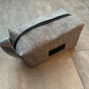 Issey miyake väska - Helt ny issey miyake parfums väska 21x12x12 cm