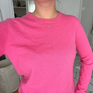 Kashmir tröja - Tröja i Kashmir från Arket🩷