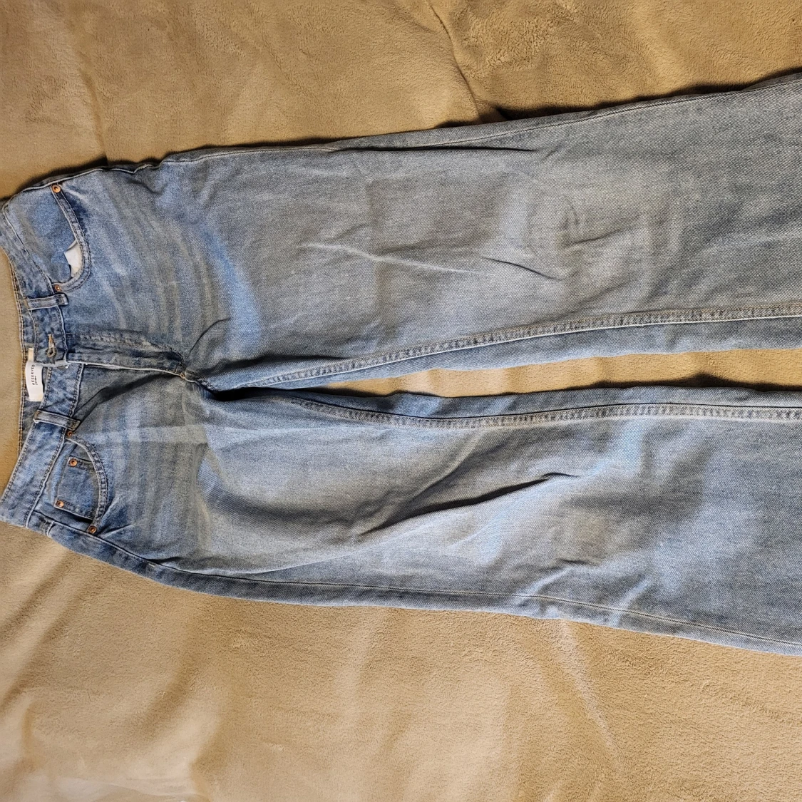 Blå jeans från Reserved