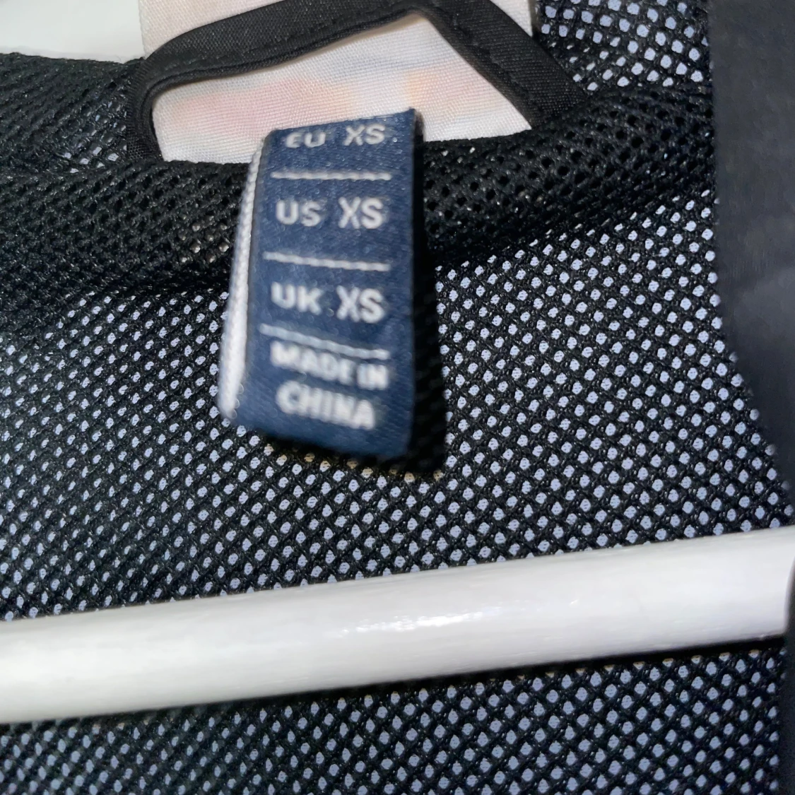 Svart vindjacka från Ellesse - 92