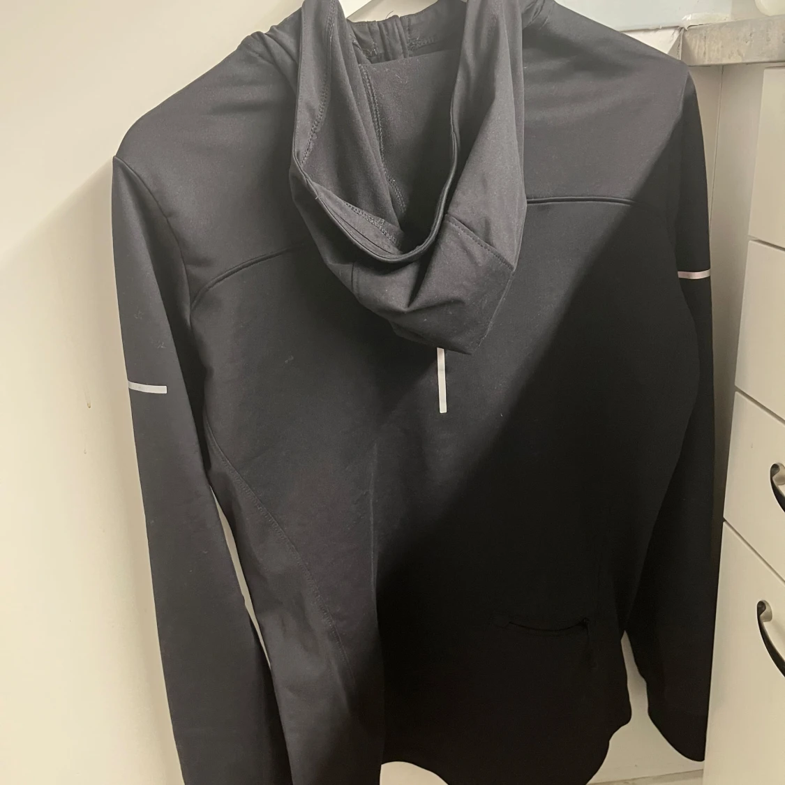 Svart långärmad tröja från Nike - 90